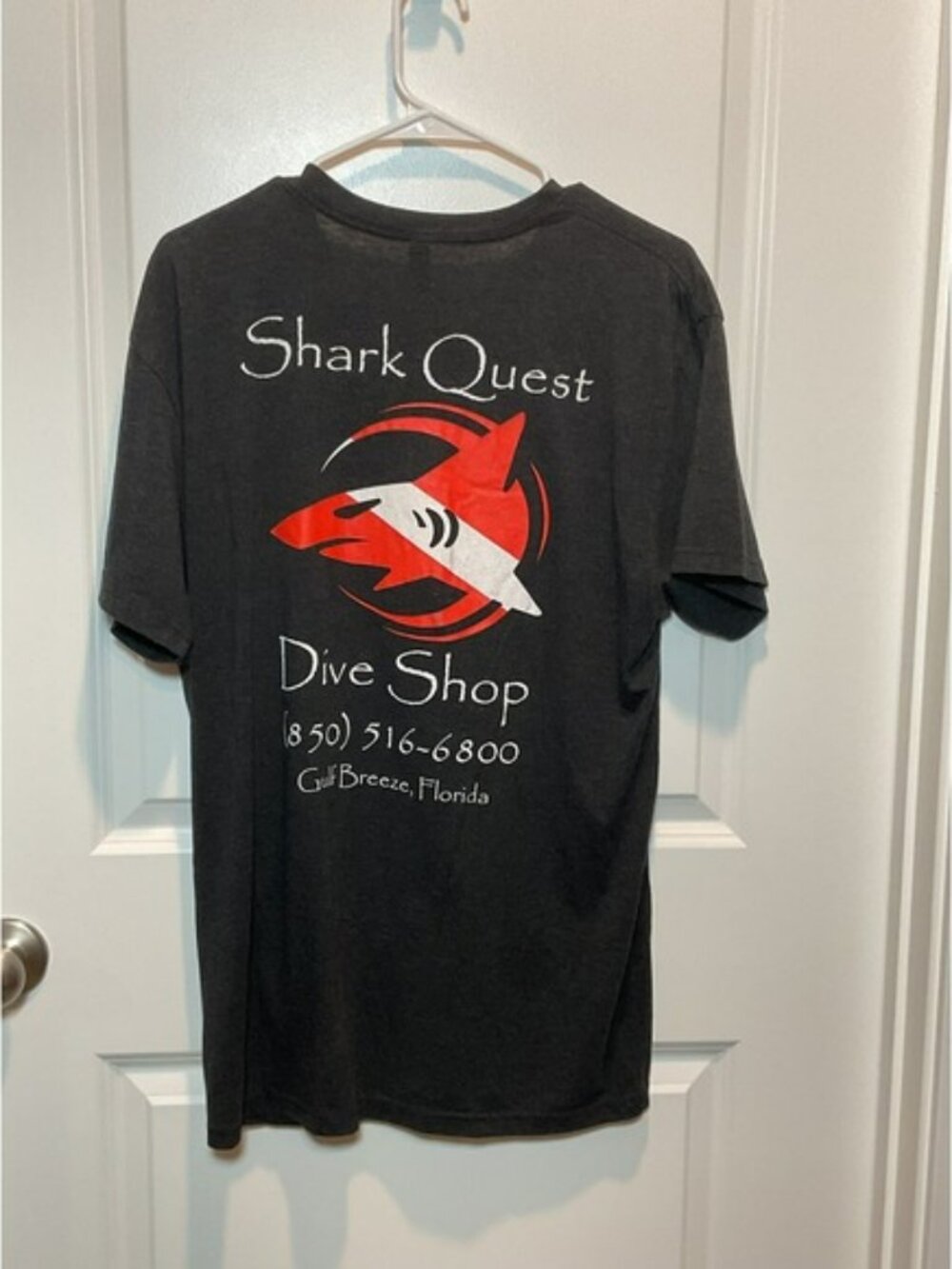 Next Level Apparel Mens Charcoal Gray Shark Quest Dive Shop T Shirt‎ XL